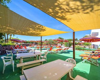 Hotel La Mandorla - Barano d'Ischia - Patio