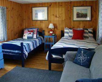 Bay Leaf Cottages & Bistro - Lincolnville - Bedroom