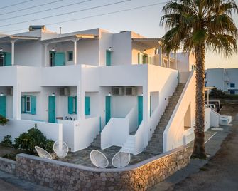 Michalis Studios - Apollonia - Edificio