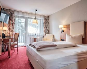 Hotel Hochfirst - טיטיזי-נוישטאדט - חדר שינה