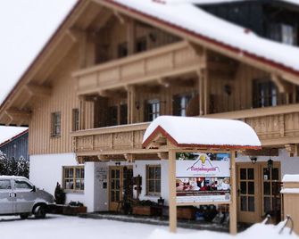 Haus Vierjahreszeiten - Bodenmais - Edificio