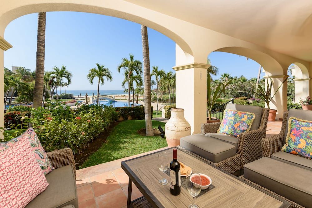 Cozy 2-Bedroom Condo in Beautiful San José del Cabo, just steps to the Beach! - סן חוסה דל קאבו - פטיו