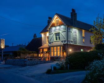 Long Man Inn - Polegate - Budova