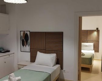 Nikos Rooms - Ornos