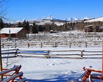 Gorgeous 3 Bedroom Multi-Level Log Cabin With Grand Teton Views! - Moran - Annehmlichkeit