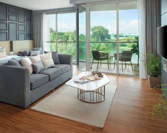Wyndham Grand Nai Harn Beach Phuket (SHA Plus+) - Phuket - Sala de estar