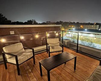 Le Madison Charmant et Unique 3 bedrooms - Quebec - Balcón