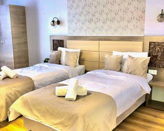 Sir Fundeni Hotel - Bucarest - Camera da letto