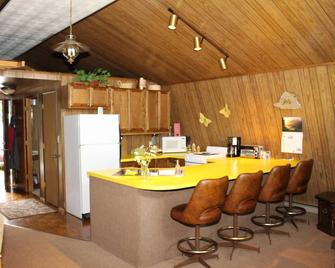Lakefront Cabin - Nancy Lake - Willow - Cocina