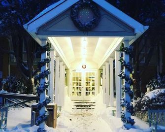 Southampton Inn - Southampton - Budova