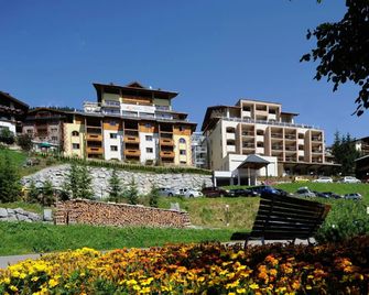 Hotel Garni Alpenjuwel Residenz - Serfaus - Gebäude