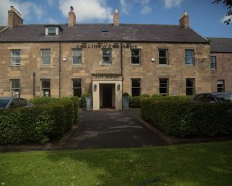 Collingwood Arms Hotel - Cornhill-on-Tweed - Building