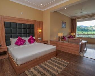 Neugal Riverfront Resort - Pālampur - Camera da letto