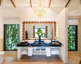 Lanta Palace Beach Resort & Spa - Adult Only - Ko Lanta - Kamar Mandi