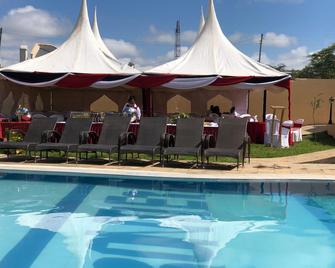 Mara Frontier Hotel - Narok - Pool