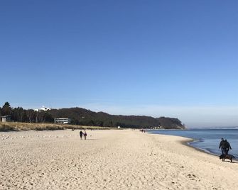 Haus Strandeck - Gohren - Strand