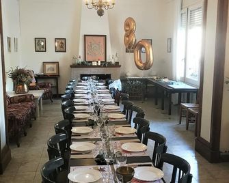 Hostal Montsoliu - Arbúcies - Restaurant