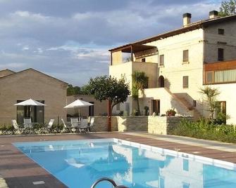 Agriturismo La Curtis - Montalto delle Marche - Pool
