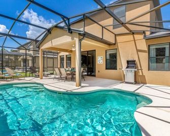 Lux Escape: Private Pool, Game Room & Near Disney - Davenport - Pool