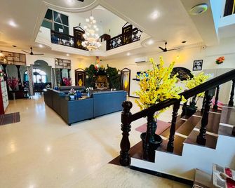 Bluemoon Bungalow - ปูดูเชร์รี - ล็อบบี้