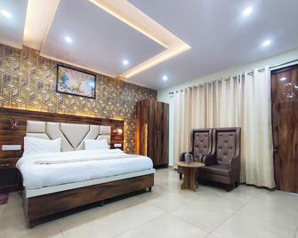 Ms Resort - Dalhousie - Schlafzimmer