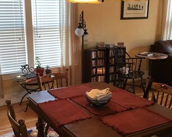 Red Lodge Getaway - Walk to Shops & Dining - Mountains Nearby - Red Lodge - Eetruimte