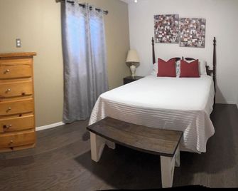 2-bedroom house in phenomenal San Antonio near downtown. Historic beautiful area - San Antonio - Habitación