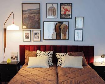 Premium 2-Level apartment on Rhine, Great Location - 杜伊斯堡 - 臥室