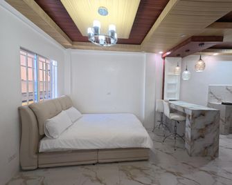 Travelnest Transient Inn Santa Rosa Laguna - Santa Rosa - Habitación