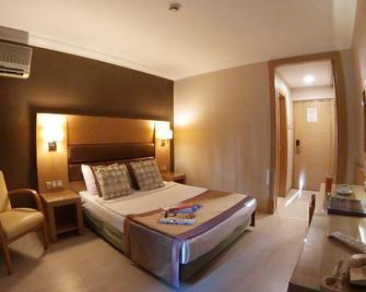 Sesin Hotel - Marmaris - Bedroom