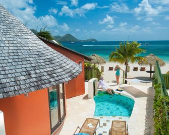 Sandals Grande St. Lucian Spa & Beach Resort - Gros Islet - Bazén