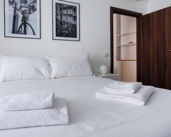 Italianway - Carlone 5 - Milano - Camera da letto