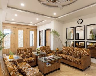 Young Monk Hostel Udaipur - Jaydurg Haveli - Udaipur