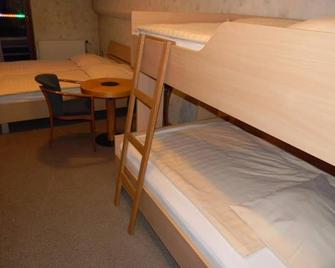 Hotel Krona Domzale - Ljubljana - Bedroom