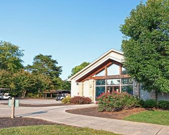 Dale Hollow Lake State Resort Park - Burkesville - Building