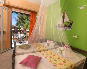 Two Brothers Studios & Apts - Zakynthos - Habitación
