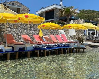 Palmiye Pansiyon - Karaburun