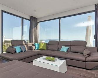 Villa Selina - Nera - Makarska - Sufragerie