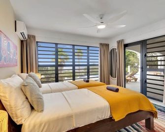 Villa Heros Sabadeco with Stunning Sea View - Kralendijk - Schlafzimmer