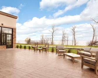 Country Inn & Suites by Radisson, Bemidji, MN - Bemidji - Patio