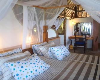 Fish Eagle Point - Tanga - Bedroom