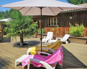 Holiday Home Ti Kaz Doudou by Interhome - Le Porge - Patio
