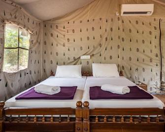Amritara Riverside Luxury Tents - Kotamangalam - Habitación