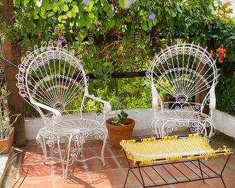 Casa Canario Hostel - Guadalajara - Patio