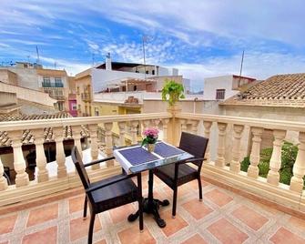 Casa Entre Viñas - Aspe - Balcón