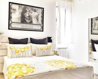 Pigneto Village Roma Guest House Apartment - Roma - Camera da letto