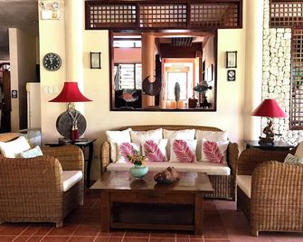 Hale Manna Coastal Gardens - Ronda - Living room