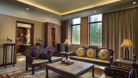 Grand Mercure Xian on Renmin Square - Xi'an - Living room