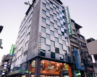 Fooyee Hotel - Taichung Train Station - Taichung City - Building