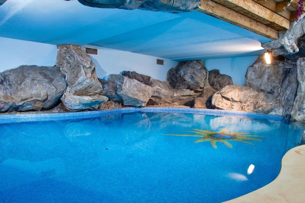 هوتل سافوي بالاس - تونيلي هوتلز - ريفا ديل غاردا - حوض السباحة